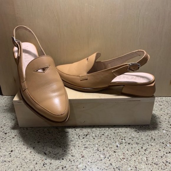 Wonder Sling Back Flats Size 36 Tan - Picture 6 of 12